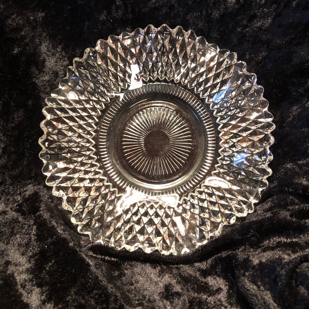 10205 Mint Dish Indiana Glass Clear Fancy Diamond Point Dish Ruffled Edge